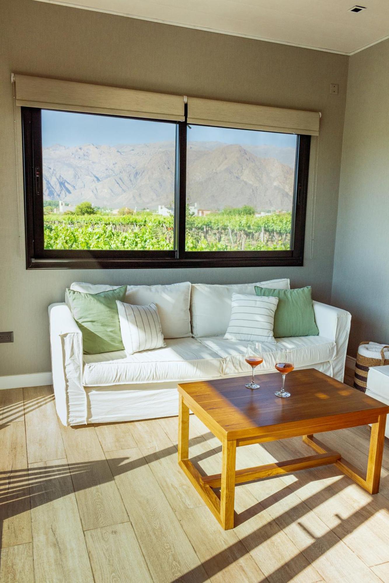 El Porvenir Wine Lodge Cafayate Bagian luar foto