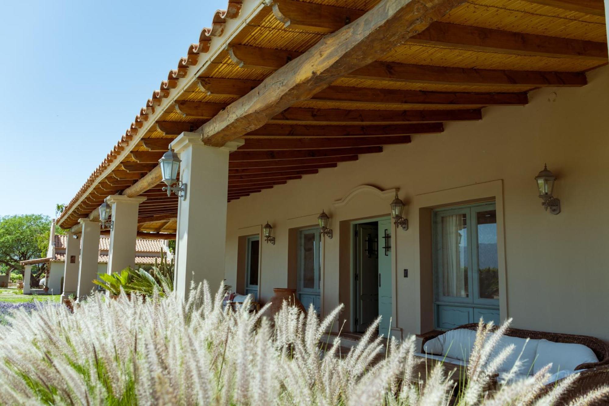 El Porvenir Wine Lodge Cafayate Bagian luar foto